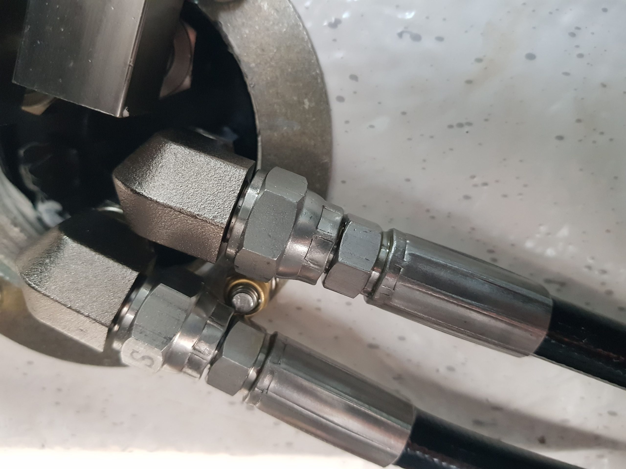 Hydraulic fittings and adapters in Exmouth